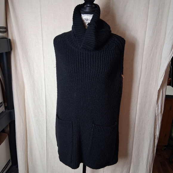 Ann Taylor Black Turtleneck Poncho With Pockets Medium - Picture 7 of 8